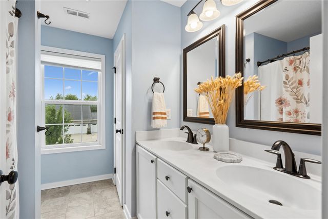 401 SE 15th Street, Grimes, IA 50111