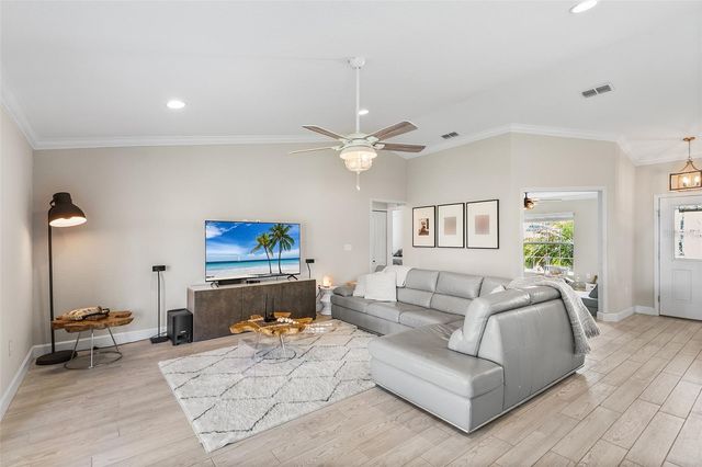 444 LAKE VIEW WAY, Auburndale, FL 33823