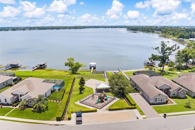 444 LAKE VIEW WAY, Auburndale, FL 33823
