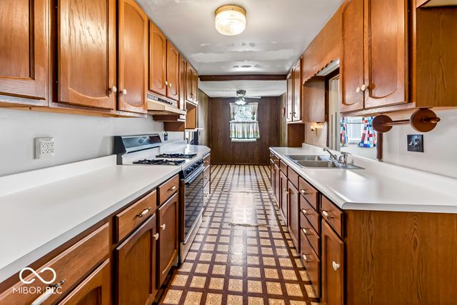 305 St Clair Street, Mooresville, IN 46158