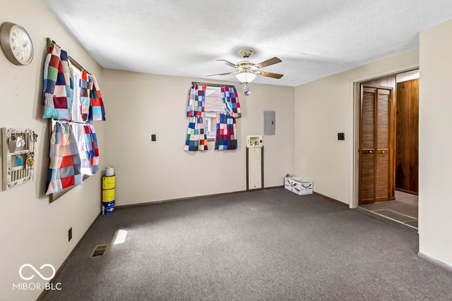 305 St Clair Street, Mooresville, IN 46158