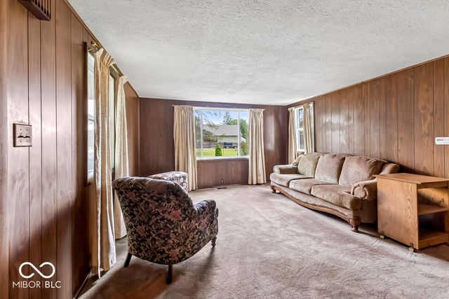 305 St Clair Street, Mooresville, IN 46158