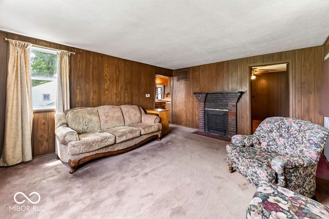 305 St Clair Street, Mooresville, IN 46158