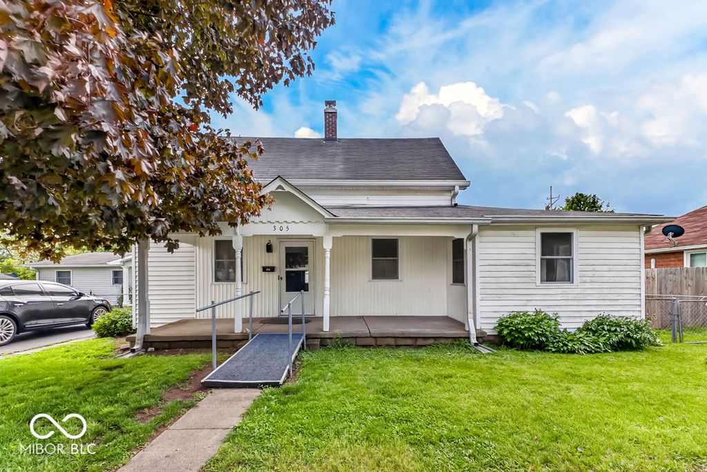 305 St Clair Street, Mooresville, IN 46158