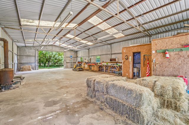 1105 Indian Creek Drive, Comanche, TX 76442