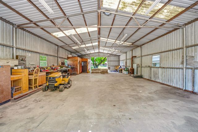 1105 Indian Creek Drive, Comanche, TX 76442