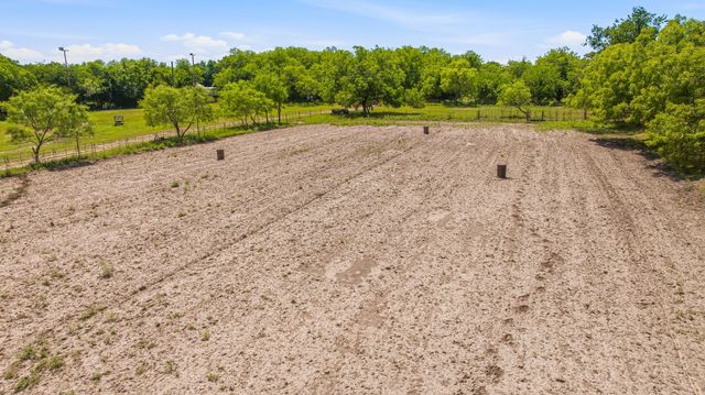 1105 Indian Creek Drive, Comanche, TX 76442