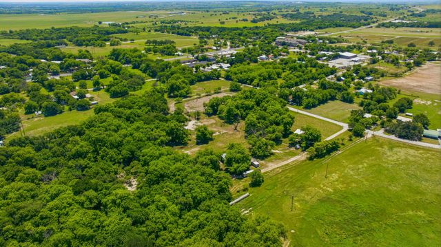 1105 Indian Creek Drive, Comanche, TX 76442