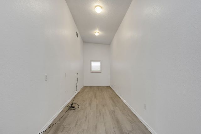 16986 N Sunflower Ave, Gardendale, TX 79758