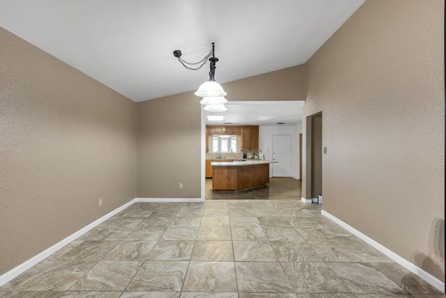 16986 N Sunflower Ave, Gardendale, TX 79758