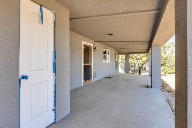 16986 N Sunflower Ave, Gardendale, TX 79758