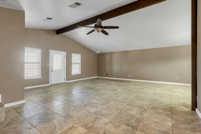 16986 N Sunflower Ave, Gardendale, TX 79758