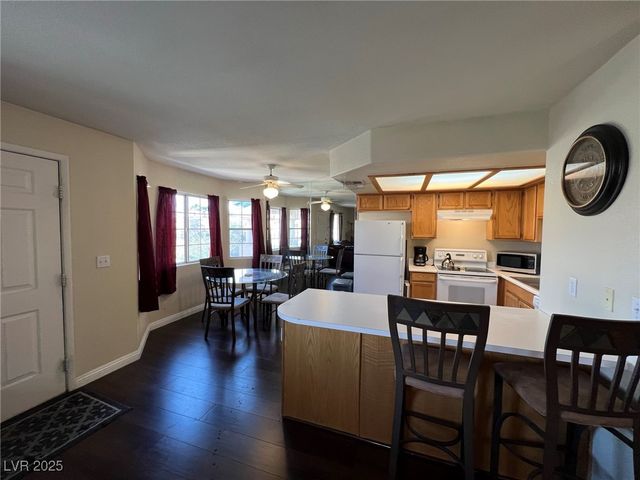 8410 Eldora Avenue 2020, Las Vegas, NV 89117