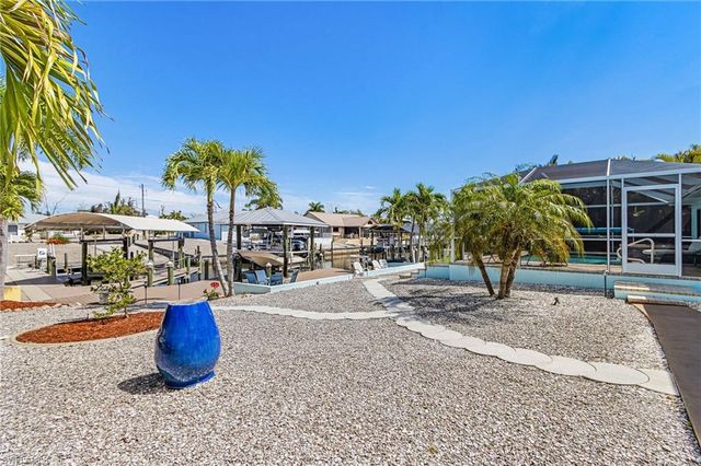 3778 Pinetree DR, St. James City, FL 33956