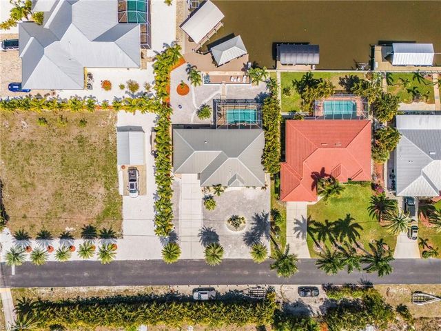 3778 Pinetree DR, St. James City, FL 33956