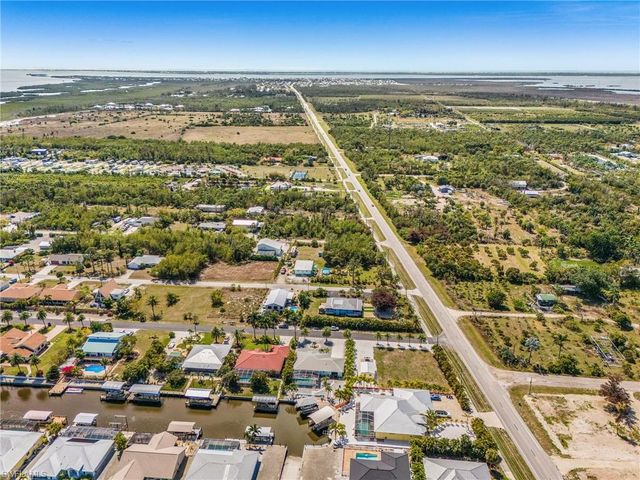 3778 Pinetree DR, St. James City, FL 33956