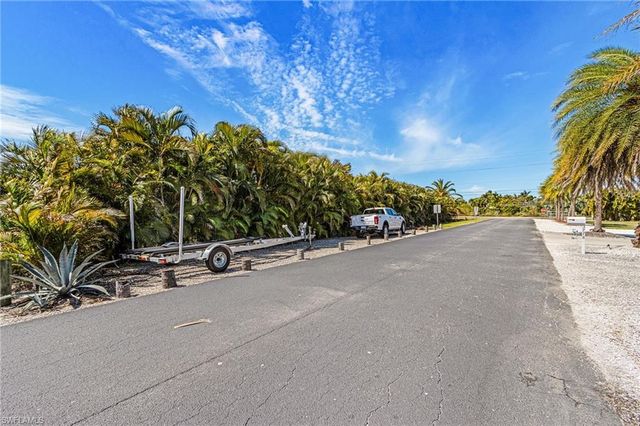 3778 Pinetree DR, St. James City, FL 33956