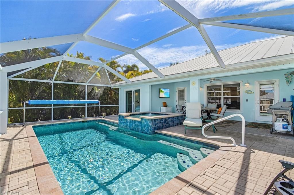 3778 Pinetree DR, ST. JAMES CITY, FL 33956 — photo 2