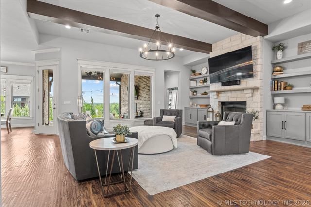719 W 109th Place S, Jenks, OK 74037