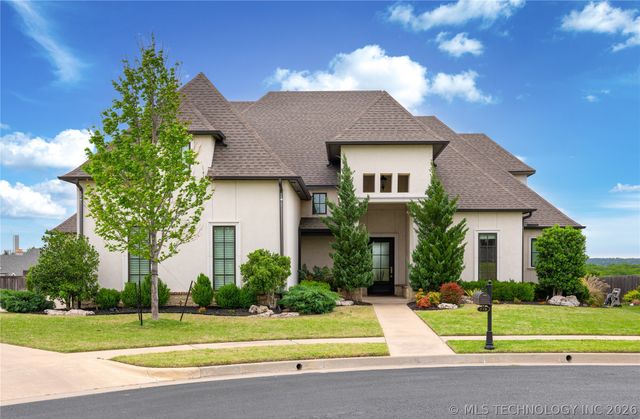 719 W 109th Place S, Jenks, OK 74037