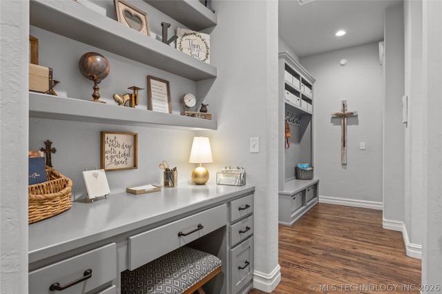 719 W 109th Place S, Jenks, OK 74037