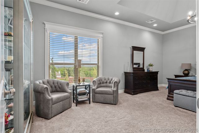719 W 109th Place S, Jenks, OK 74037
