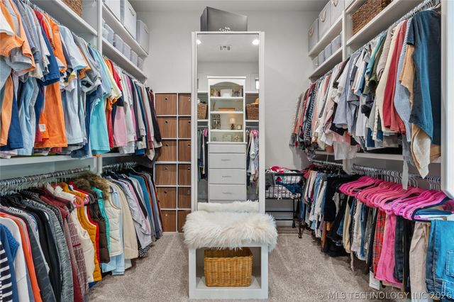 719 W 109th Place S, Jenks, OK 74037