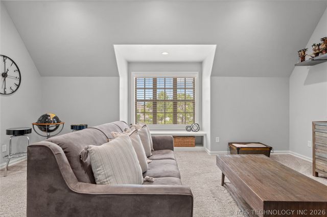 719 W 109th Place S, Jenks, OK 74037