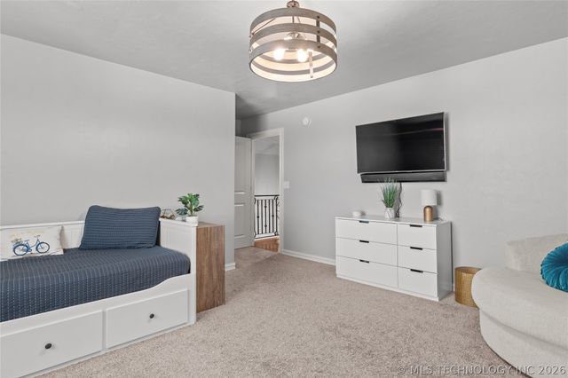 719 W 109th Place S, Jenks, OK 74037