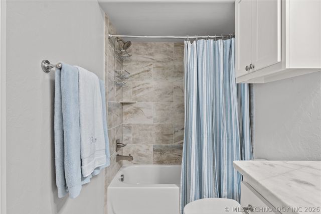 719 W 109th Place S, Jenks, OK 74037