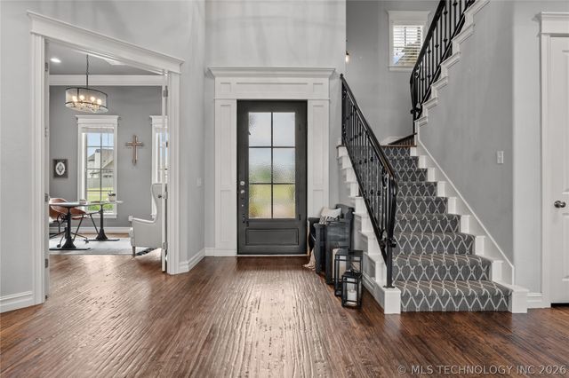 719 W 109th Place S, Jenks, OK 74037
