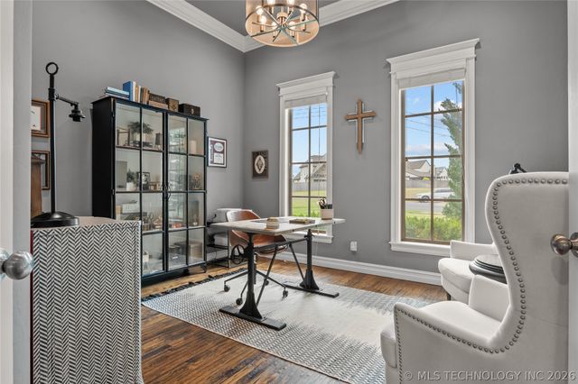 719 W 109th Place S, Jenks, OK 74037