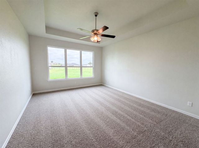 211 Spring Creek Circle, Paradise, TX 76073