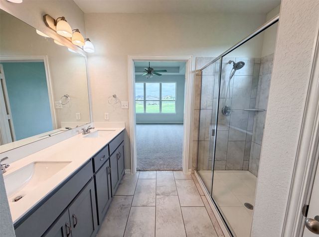 211 Spring Creek Circle, Paradise, TX 76073