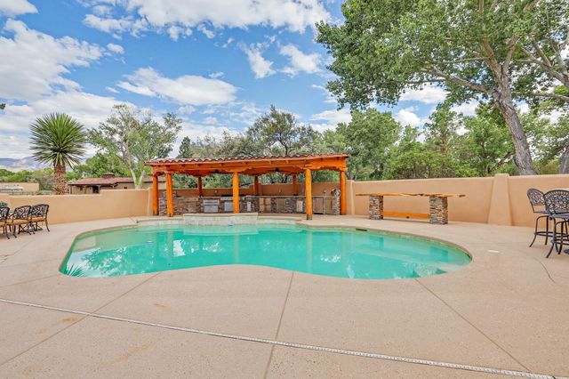 13 Camino De Las Brisas, Corrales, NM 87048