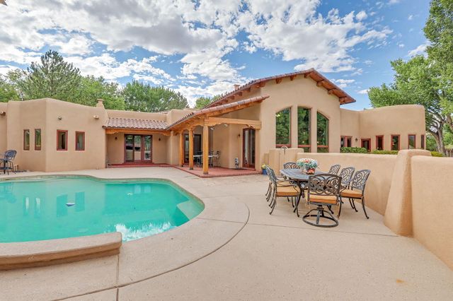 13 Camino De Las Brisas, Corrales, NM 87048