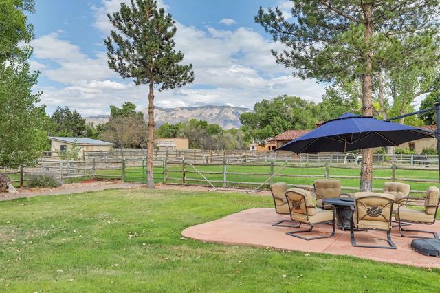 13 Camino De Las Brisas, Corrales, NM 87048
