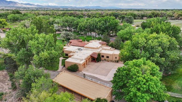 13 Camino De Las Brisas, Corrales, NM 87048