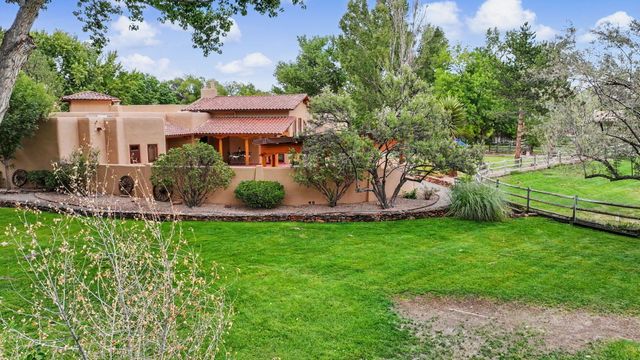 13 Camino De Las Brisas, Corrales, NM 87048
