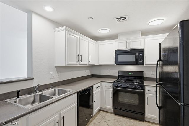 6695 Caporetto Lane 101, North Las Vegas, NV 89084