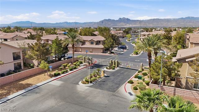 6695 Caporetto Lane 101, North Las Vegas, NV 89084