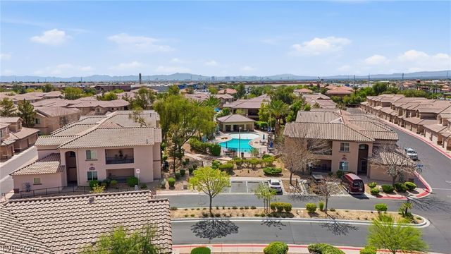 6695 Caporetto Lane 101, North Las Vegas, NV 89084