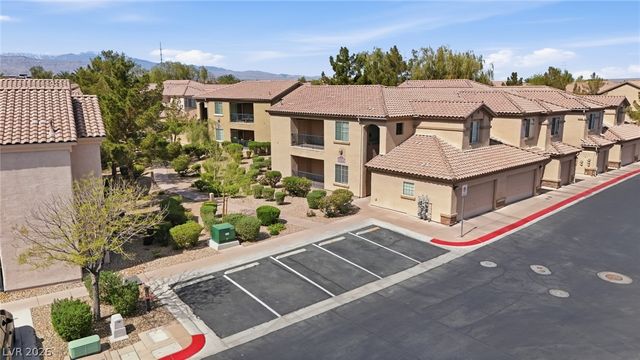 6695 Caporetto Lane 101, North Las Vegas, NV 89084