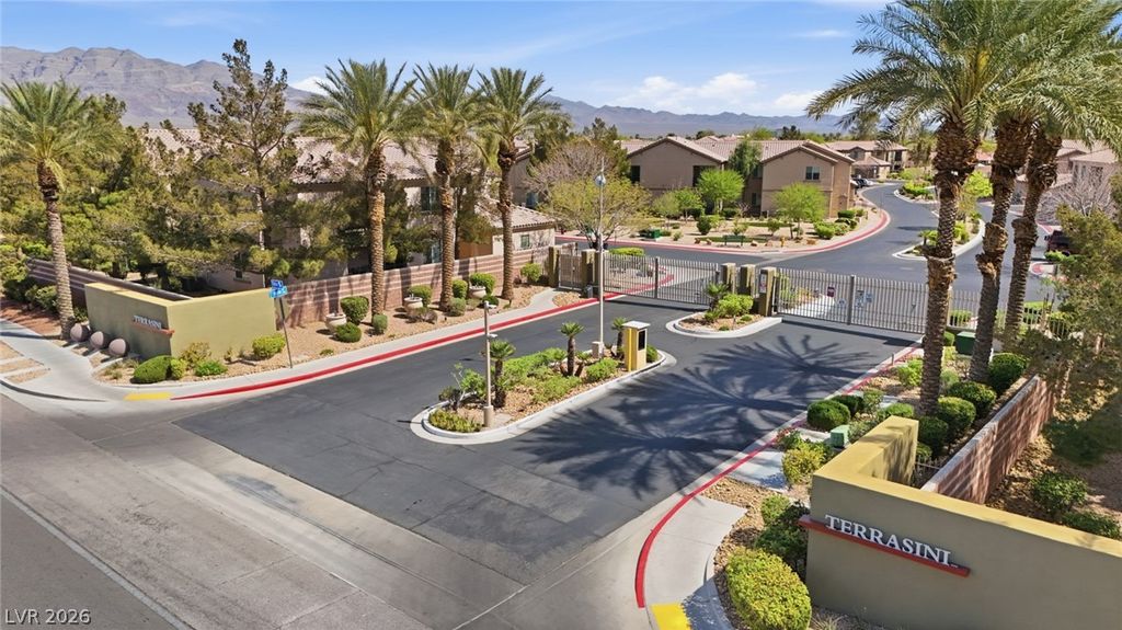 6695 Caporetto Lane 101, North Las Vegas, NV 89084