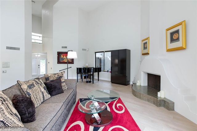 3146 Bel Air Drive, Las Vegas, NV 89109