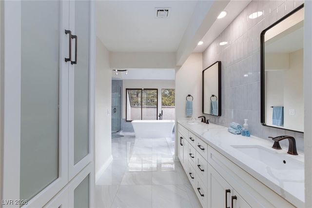 3146 Bel Air Drive, Las Vegas, NV 89109