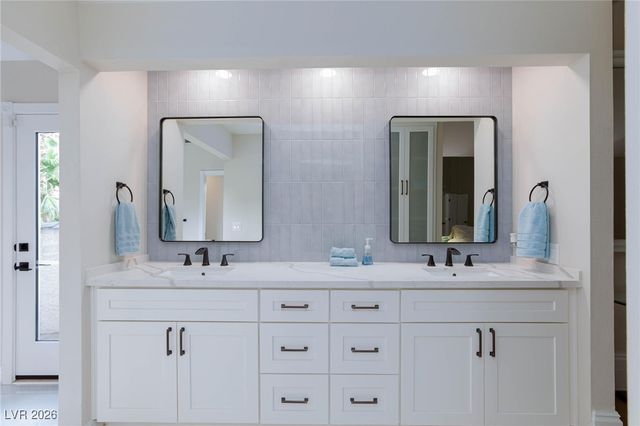 3146 Bel Air Drive, Las Vegas, NV 89109