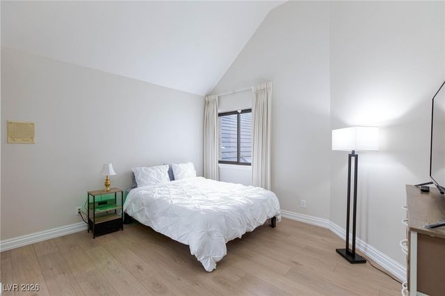 3146 Bel Air Drive, Las Vegas, NV 89109