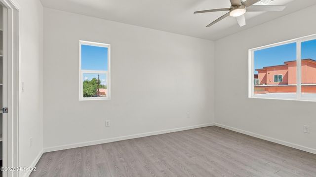 120 E Yavapai Road, Tucson, AZ 85705