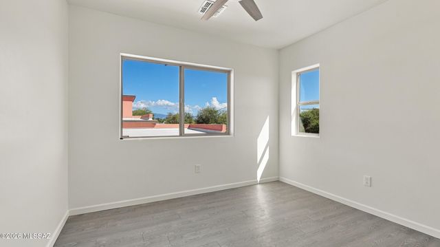 120 E Yavapai Road, Tucson, AZ 85705